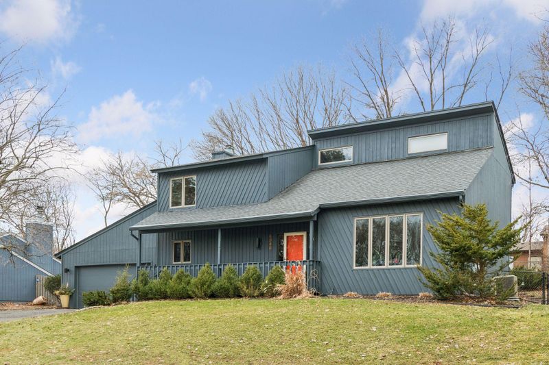 6946 Autumn Ter, Eden Prairie, MN 55346