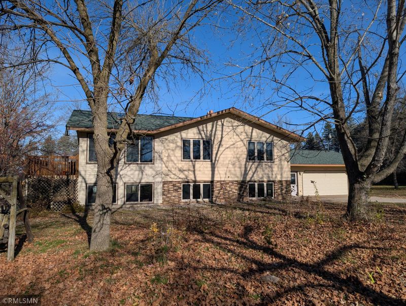 5962 250th St, Saint Cloud, MN 56301
