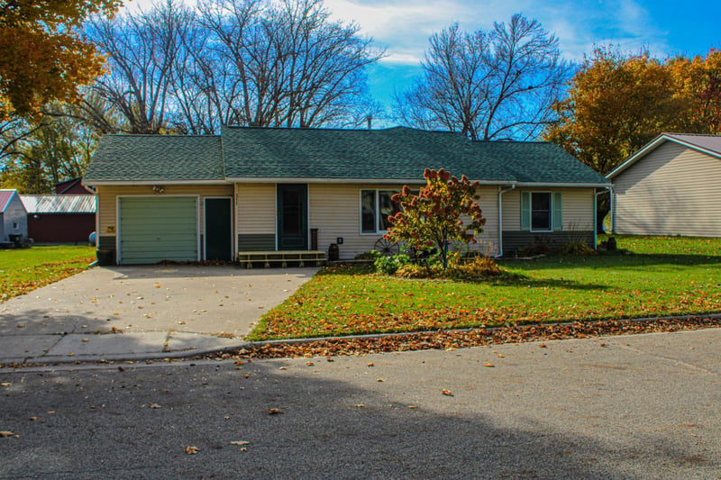 311 Carolina Ave, Hoffman, MN 56339