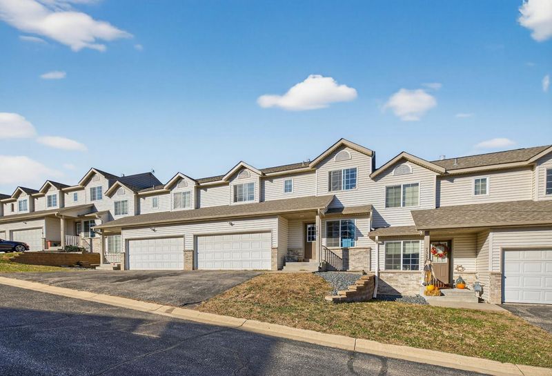 740 Baylee Pl SW, Pine Island, MN 55963