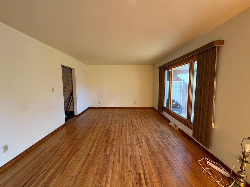 625 3rd Ave NE, Sleepy Eye, MN 56085