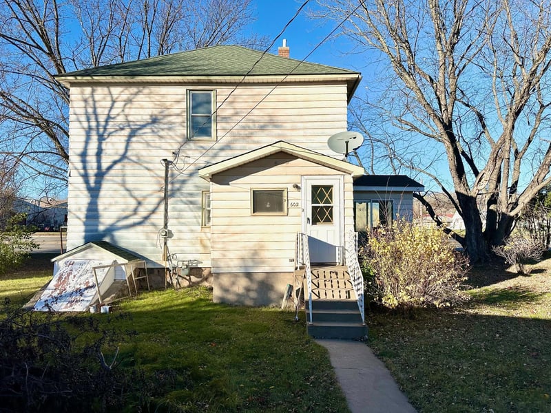 602 Corey Ave, Coleraine, MN 55722