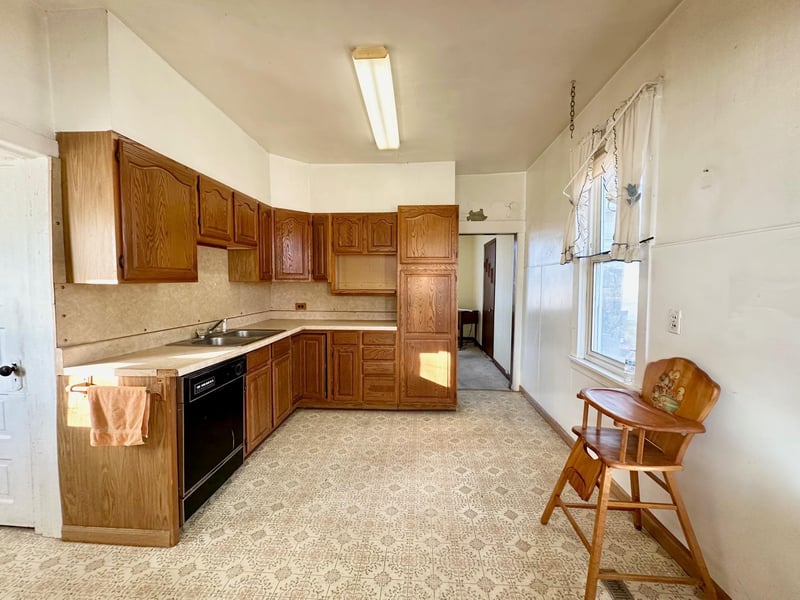 602 Corey Ave, Coleraine, MN 55722