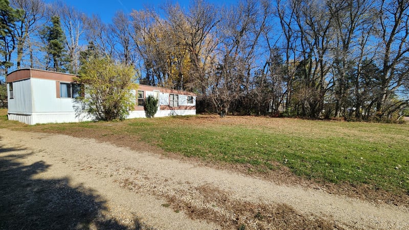 512 2nd St W, Jasper, MN 56144