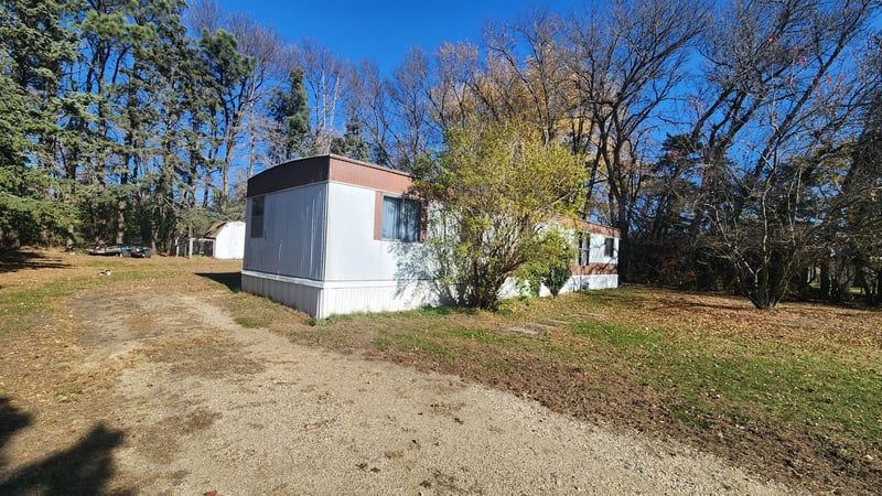 512 2nd St W, Jasper, MN 56144