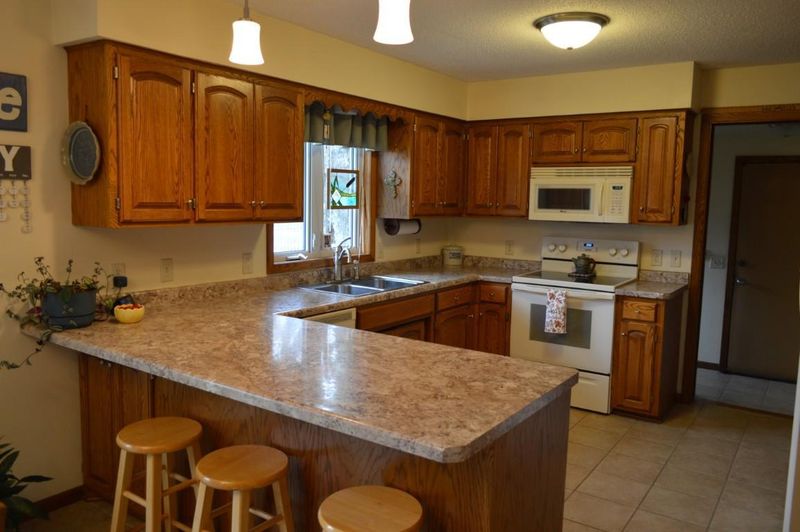 816 Clark Pl, Saint Cloud, MN 56301
