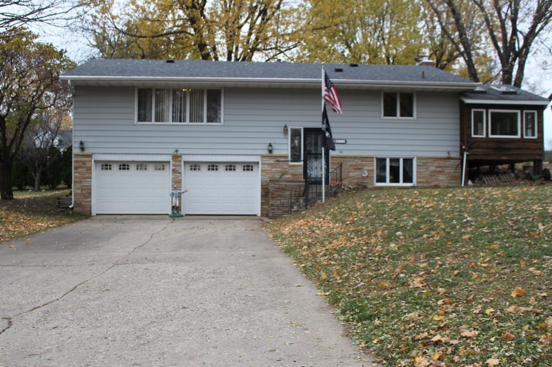 451 Linden Ave E, Kimball, MN 55353