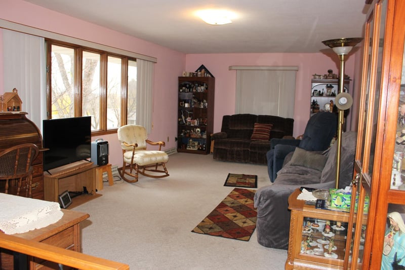 451 Linden Ave E, Kimball, MN 55353