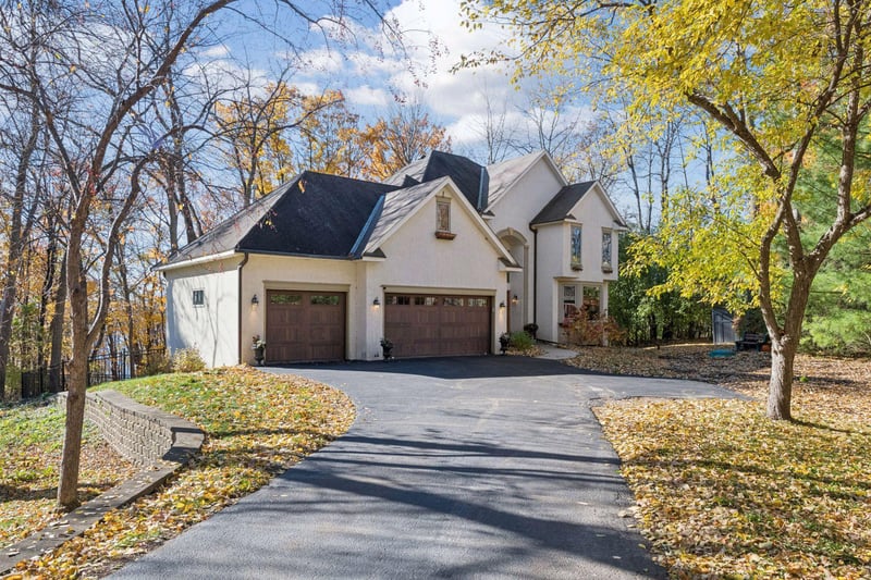 5474 Carrie Ln, Excelsior, MN 55331