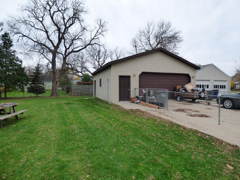 1209 2nd Ave S, Moorhead, MN 56560