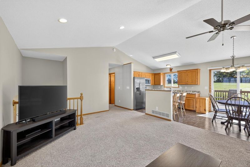 1306 6th St NE, Stewartville, MN 55976