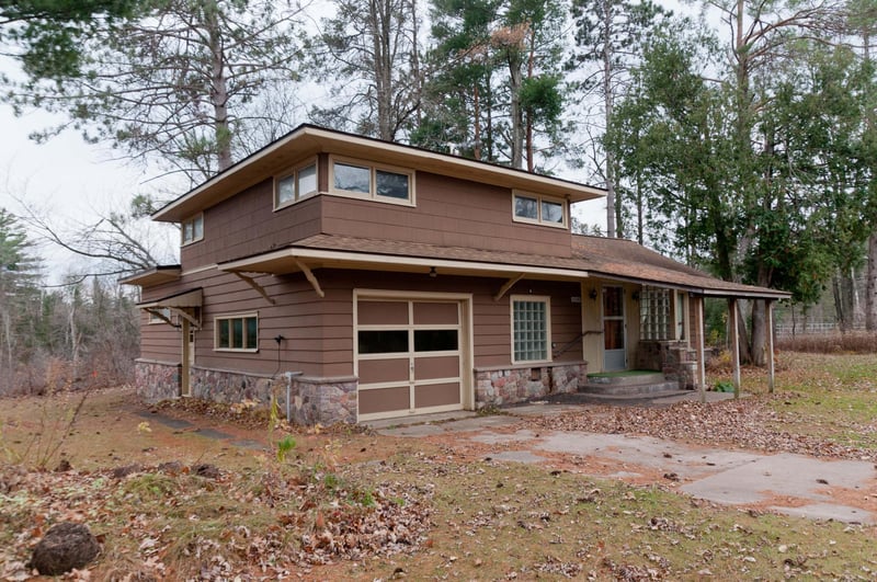 11041 W 1st St, Exeland, WI 54835