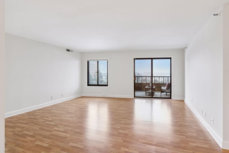 2950 Dean Pw #603, Minneapolis, MN 55416
