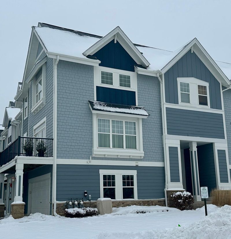 15575 Early Bird Cir, Apple Valley, MN 55124