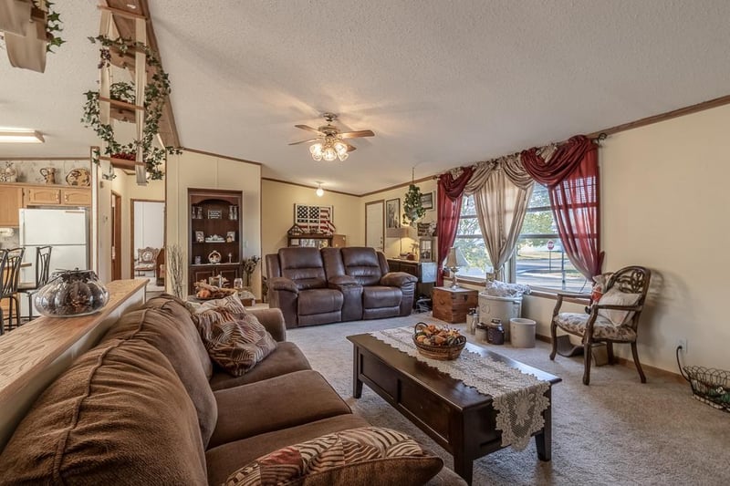 2067 Winchester Way, North Mankato, MN 56003