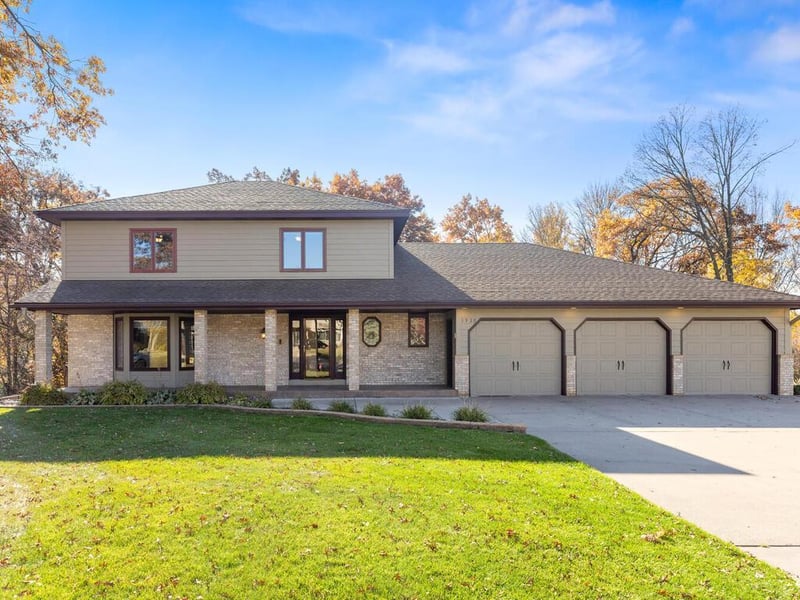 1930 127th Cir NW, Coon Rapids, MN 55448