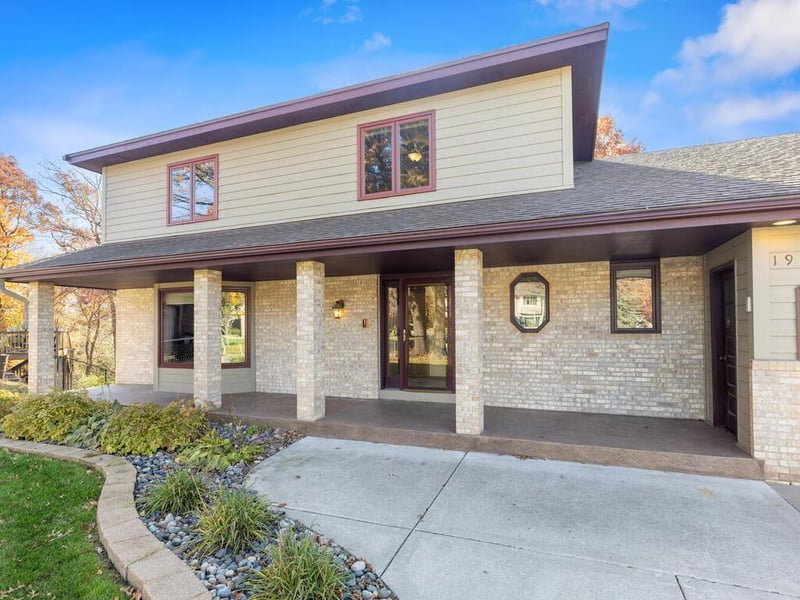 1930 127th Cir NW, Coon Rapids, MN 55448