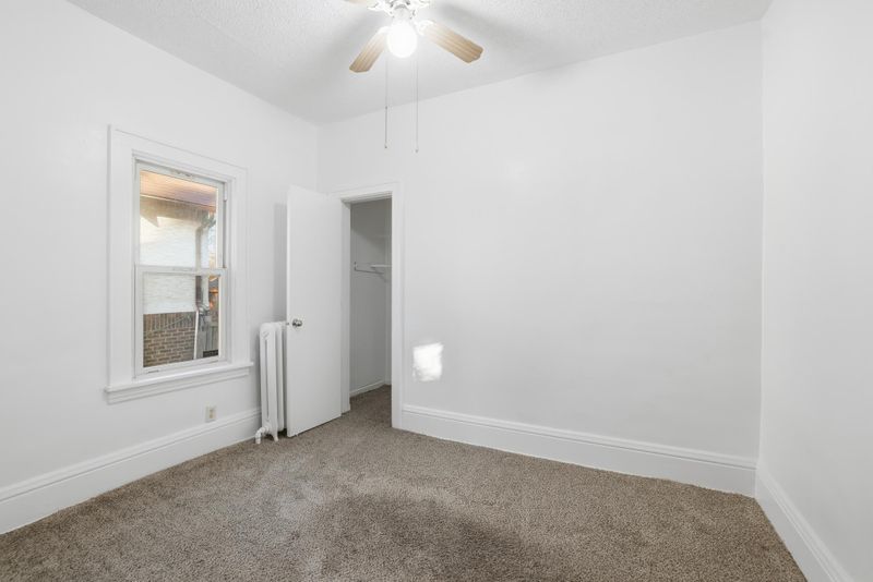 3246 Bryant Ave N, Minneapolis, MN 55412