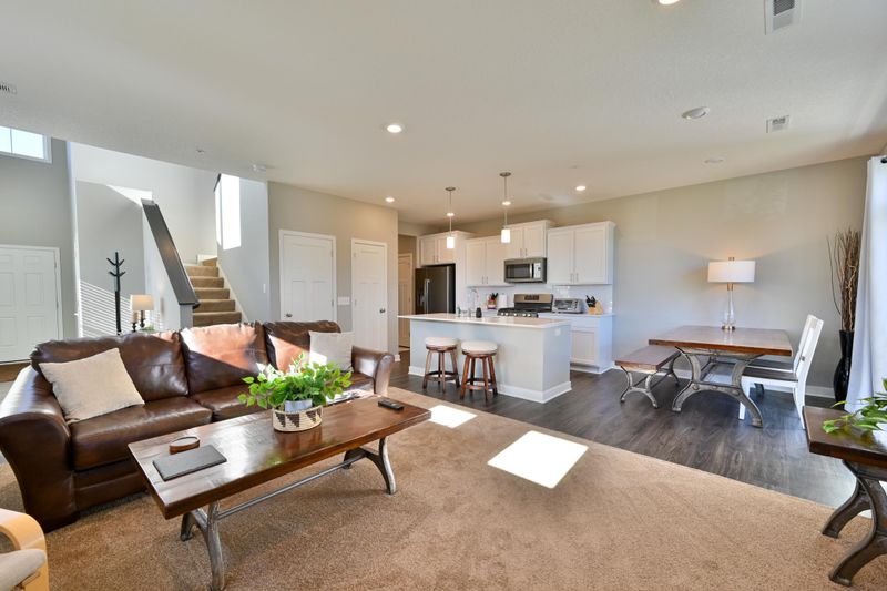 14177 Aberdeen Way, Rosemount, MN 55068