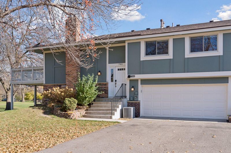7592 Zinnia Way, Maple Grove, MN 55311