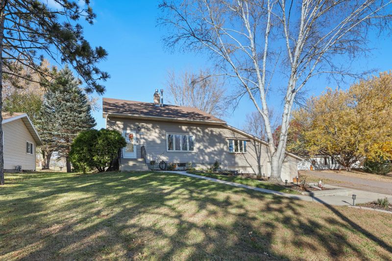 1 Skyview Dr, Sauk Rapids, MN 56379
