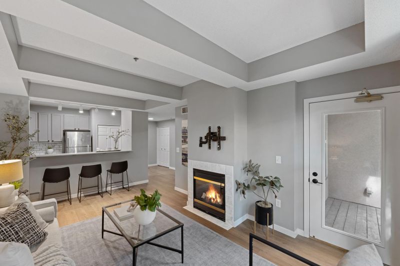 645 N 1st St #305, Minneapolis, MN 55401