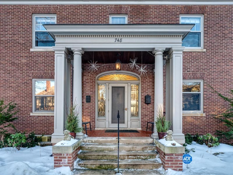 748 Linwood Ave, Saint Paul, MN 55105