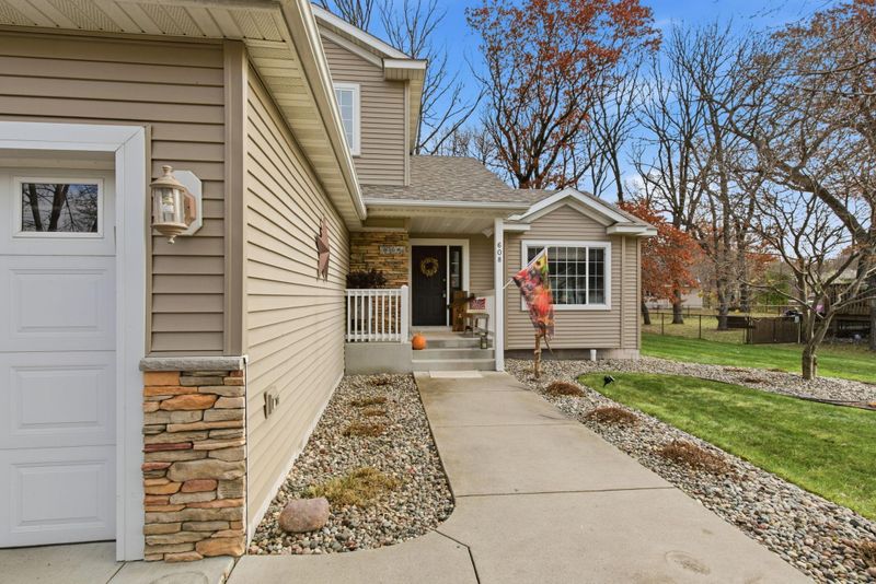 608 Oakwood Dr, Saint Cloud, MN 56304