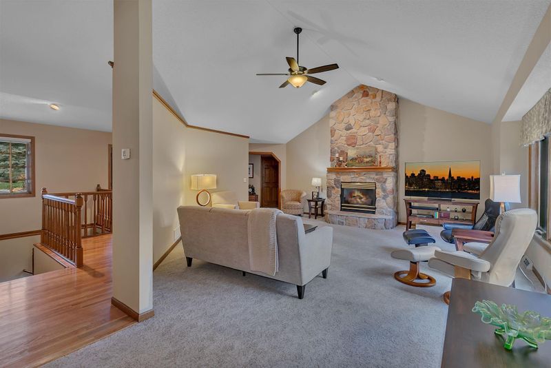 514 10th St N, Sartell, MN 56377