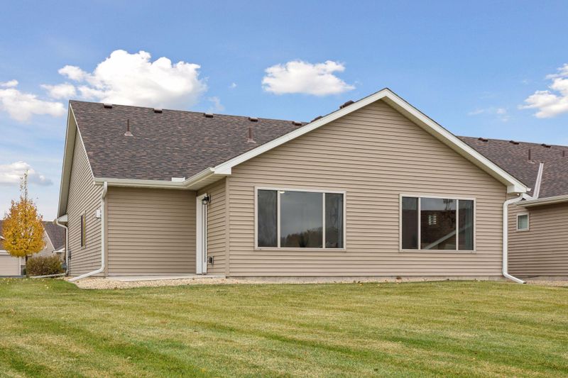 4005 Iris Ct, Rockford, MN 55373