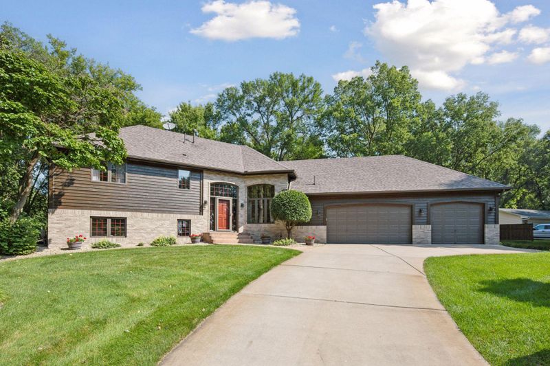 17420 138th Ave N, Dayton, MN 55327
