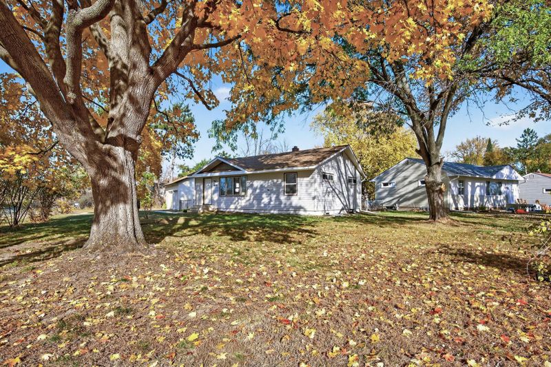 563 Doris Ave, Shoreview, MN 55126