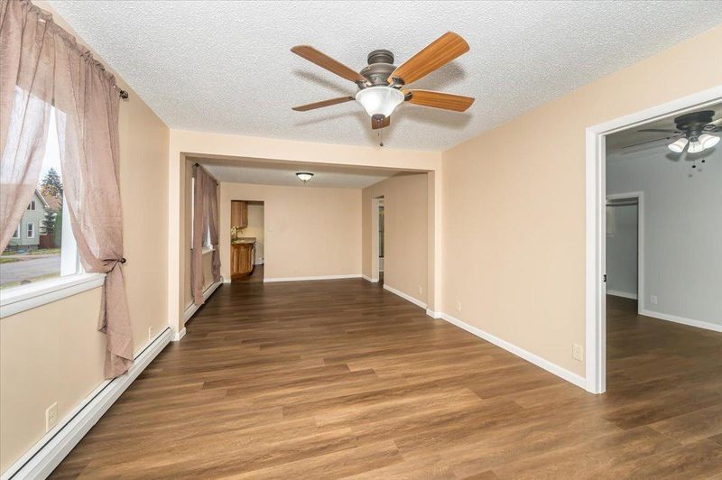 902 Winter St, Superior, WI 54880