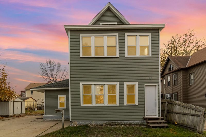 328 Edmund Ave, Saint Paul, MN 55103