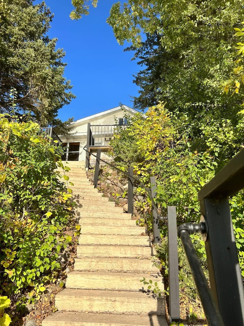 632 Doran Dr, Madison Lake, MN 56063