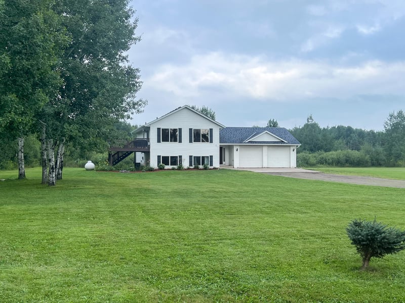 218 Meadowview Rd, Foreston, MN 56330