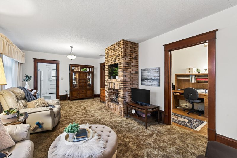 1330 Taylor Ave, Saint Paul, MN 55104