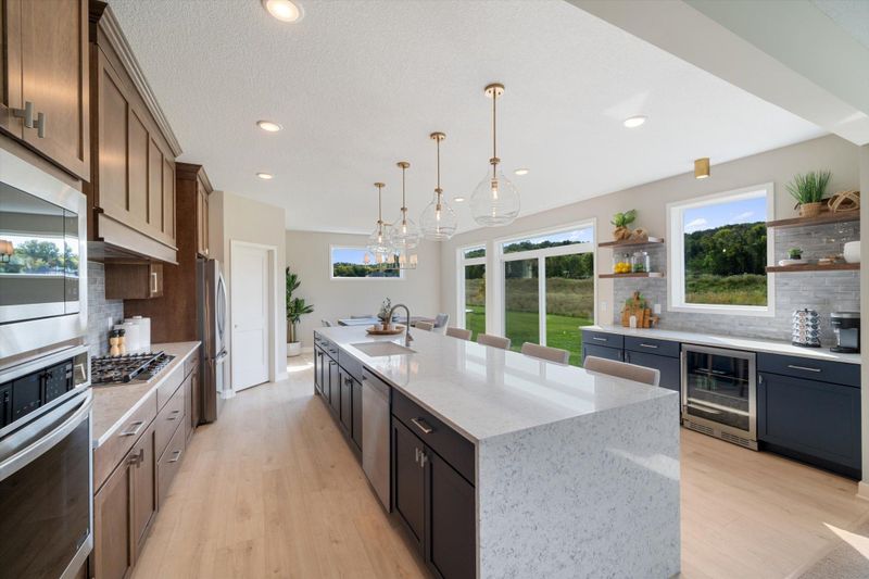 7206 22nd Ave E, Shakopee, MN 55379