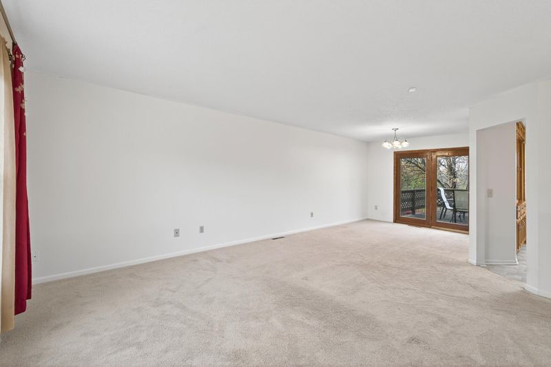 1837 Deer Hills Trl, Eagan, MN 55122