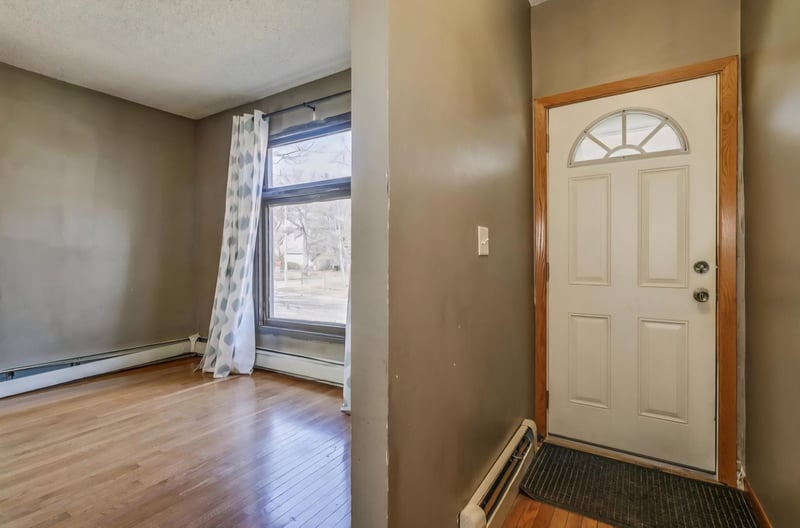 300 Baker St E, Saint Paul, MN 55107
