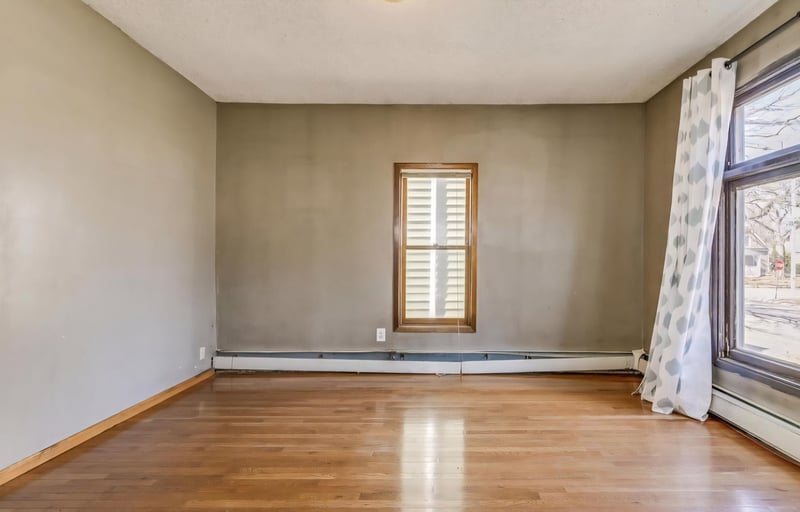 300 Baker St E, Saint Paul, MN 55107