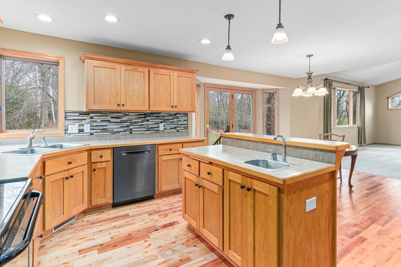 22922 Silverod St NW, Saint Francis, MN 55070
