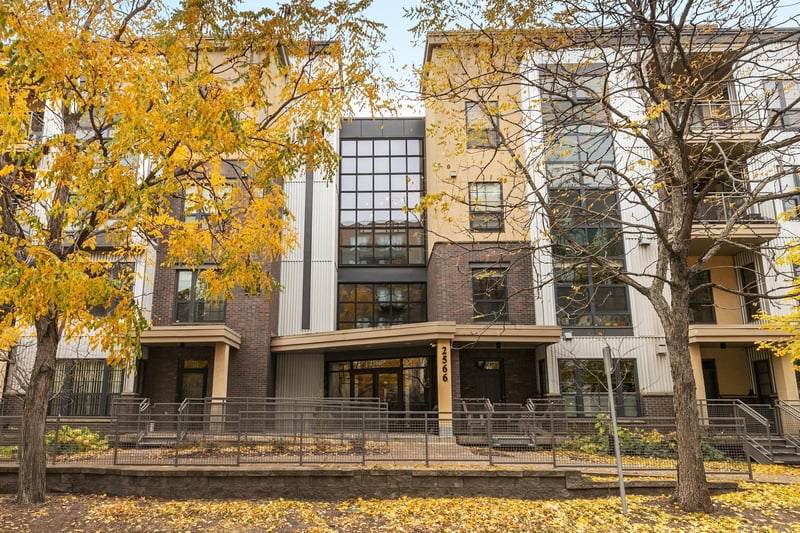 2566 Ellis Ave #405, Saint Paul, MN 55114