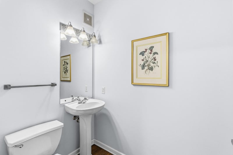 2566 Ellis Ave #405, Saint Paul, MN 55114