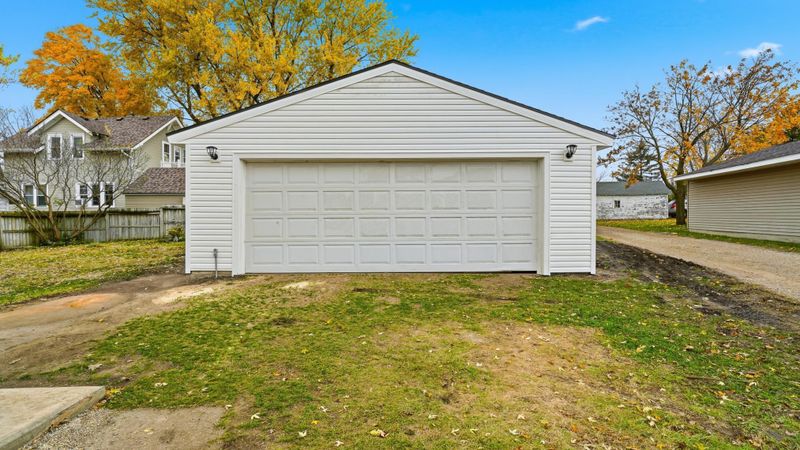 600 5th St SE, Waseca, MN 56093