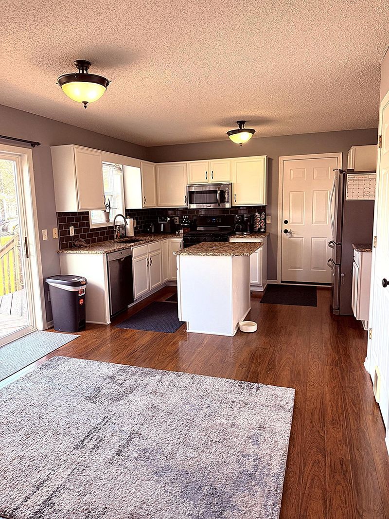 18152 Quincy Ct NW, Elk River, MN 55330