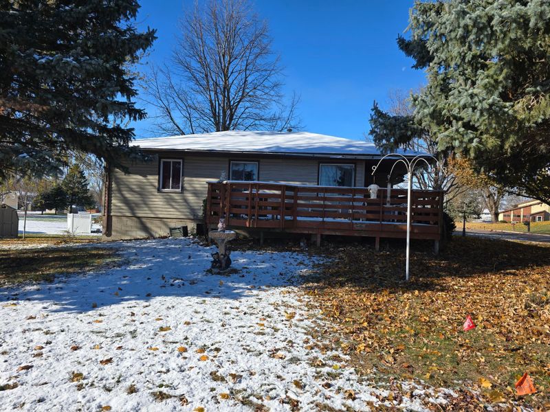 110 Dorothy St, Fairmont, MN 56031