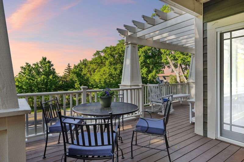 17209 Grays Bay Blvd, Wayzata, MN 55391