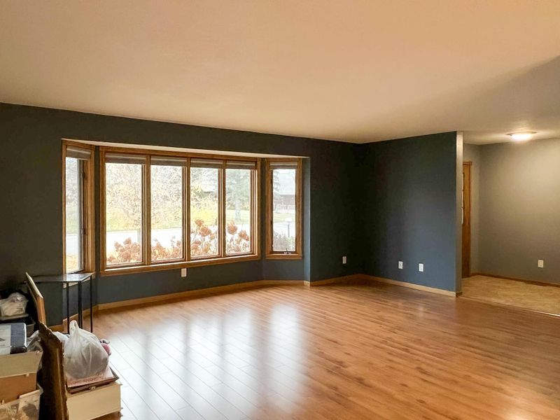 1803 Robin Hood Dr, Thief River Falls, MN 56701