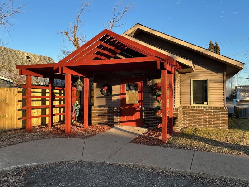 612 5th St NW, Bemidji, MN 56601